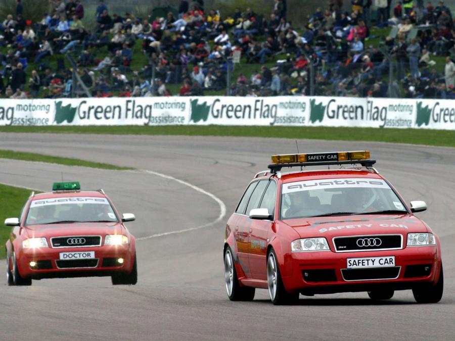  Audi RS6 Avant Safety Car (4B, C5) 2002 года  (фото 1 из 1)